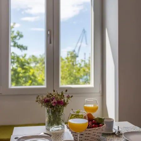 Bu2 Apartment