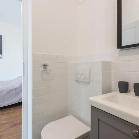 Apartment Bu2 *